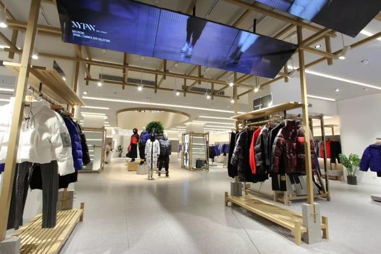 零售额超100亿,波司登米兰时装周跨向"世界羽皇"